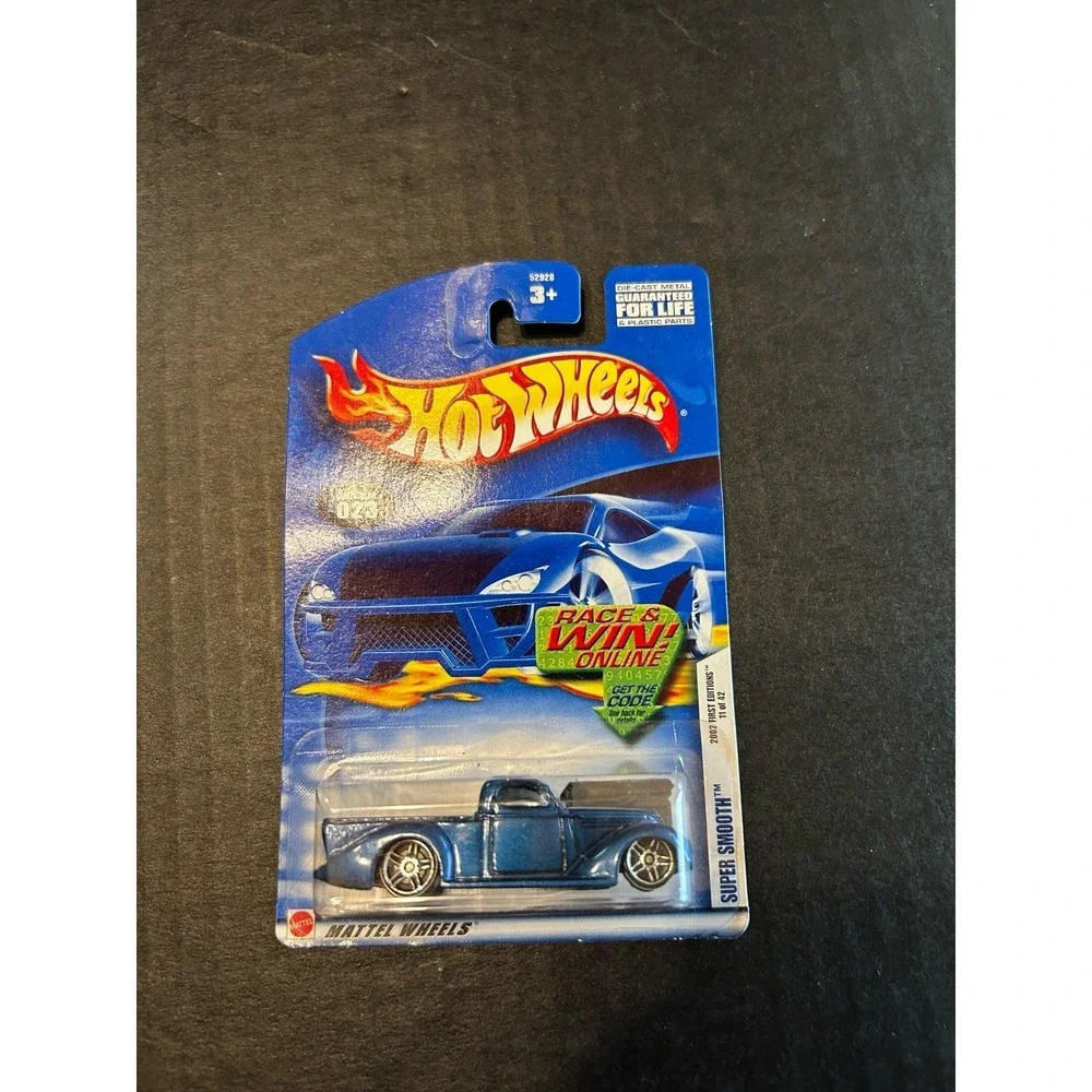 Lot Of 8 NIP 1:64 Diecast Hot Wheels Random Assortment